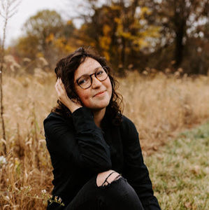 Meet your Posher, Claudia